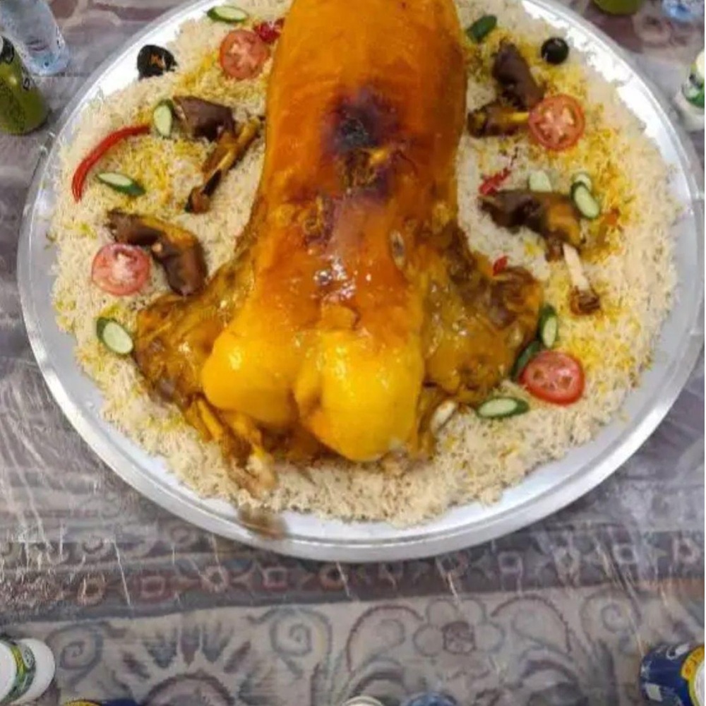 طباخ متنقل بالعدة